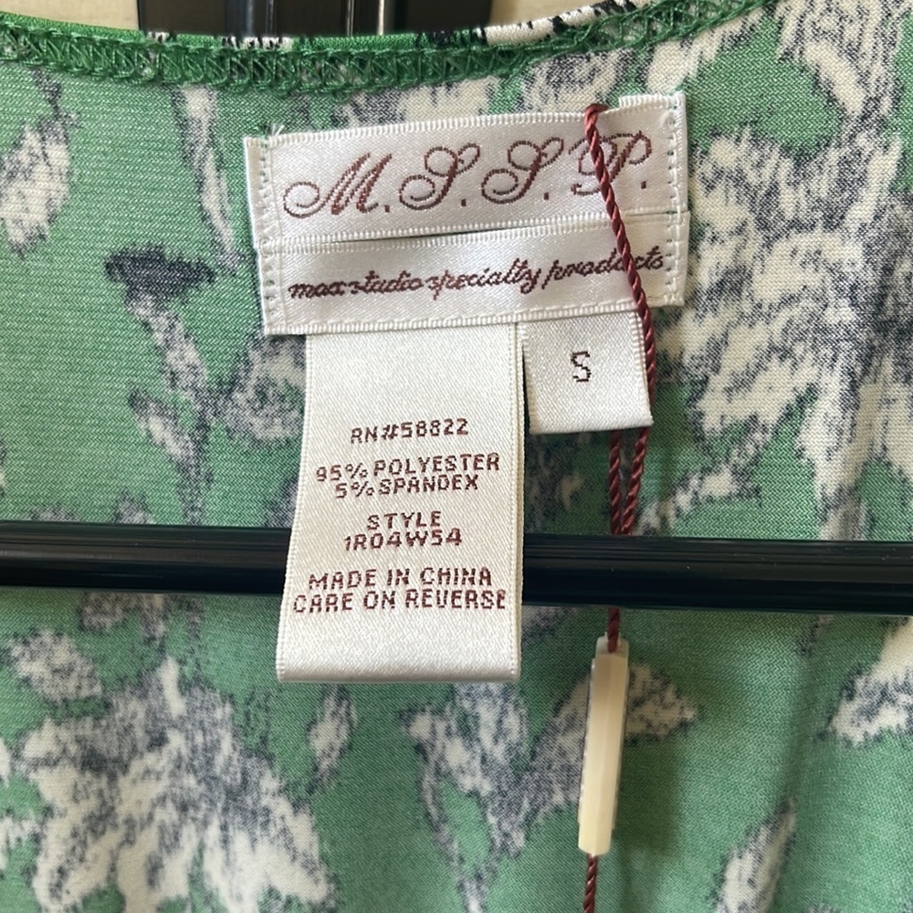 #106 Max Studio Green Floral Dress - Picture 4 of 4